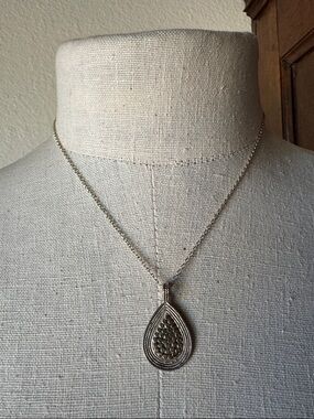 Anna Beck 925 Sterling Silver Gold Vermeil Dotted TearDrop Pendant Necklace